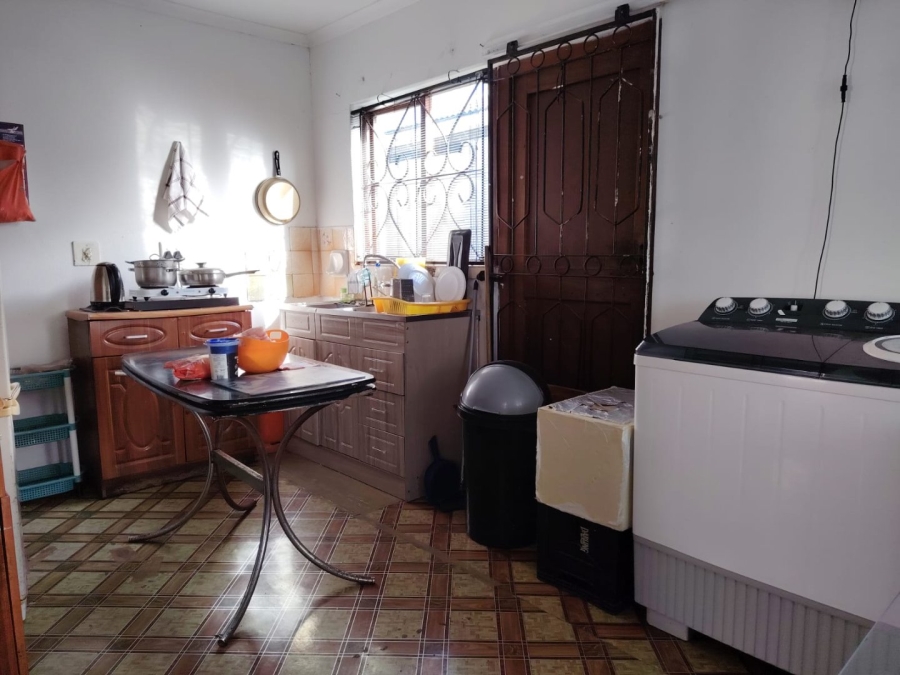 3 Bedroom Property for Sale in Park Village Western Cape